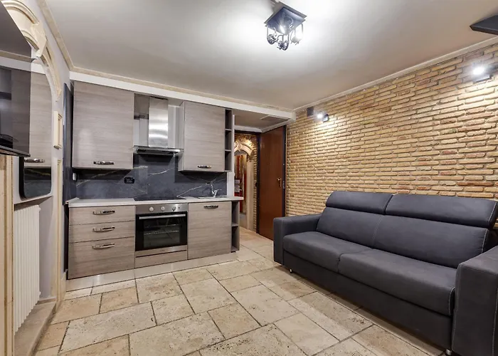 Oliviero - Piazza Navona Apartment